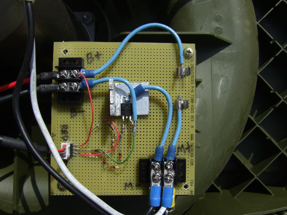 Fig.1 - Detail of the assembled control board. The MOSFET is attached to a heatsink made from aluminum bar stock.